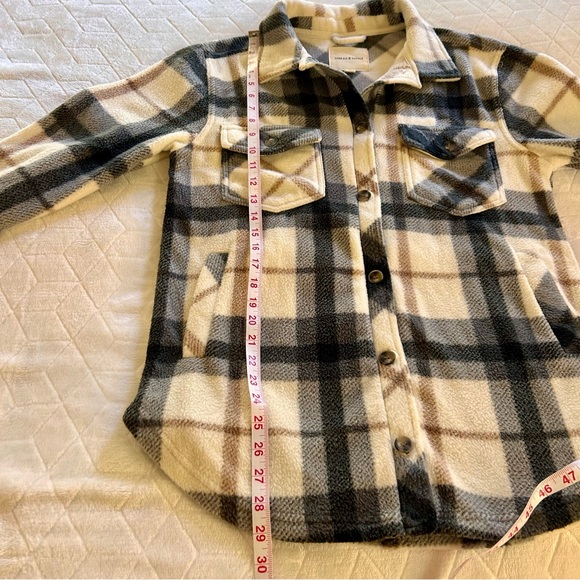 THREAD & SUPPLY tullis shacket brown cream plaid soft flannel size small - Picture 7 of 10